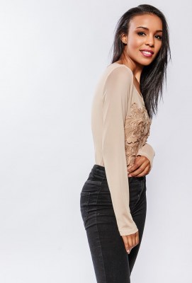 azaka-body-en-dentelle-avec-strass-beige-1