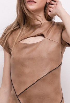 revd-elle-robe-effet-daim-avec-zip3-camel-2